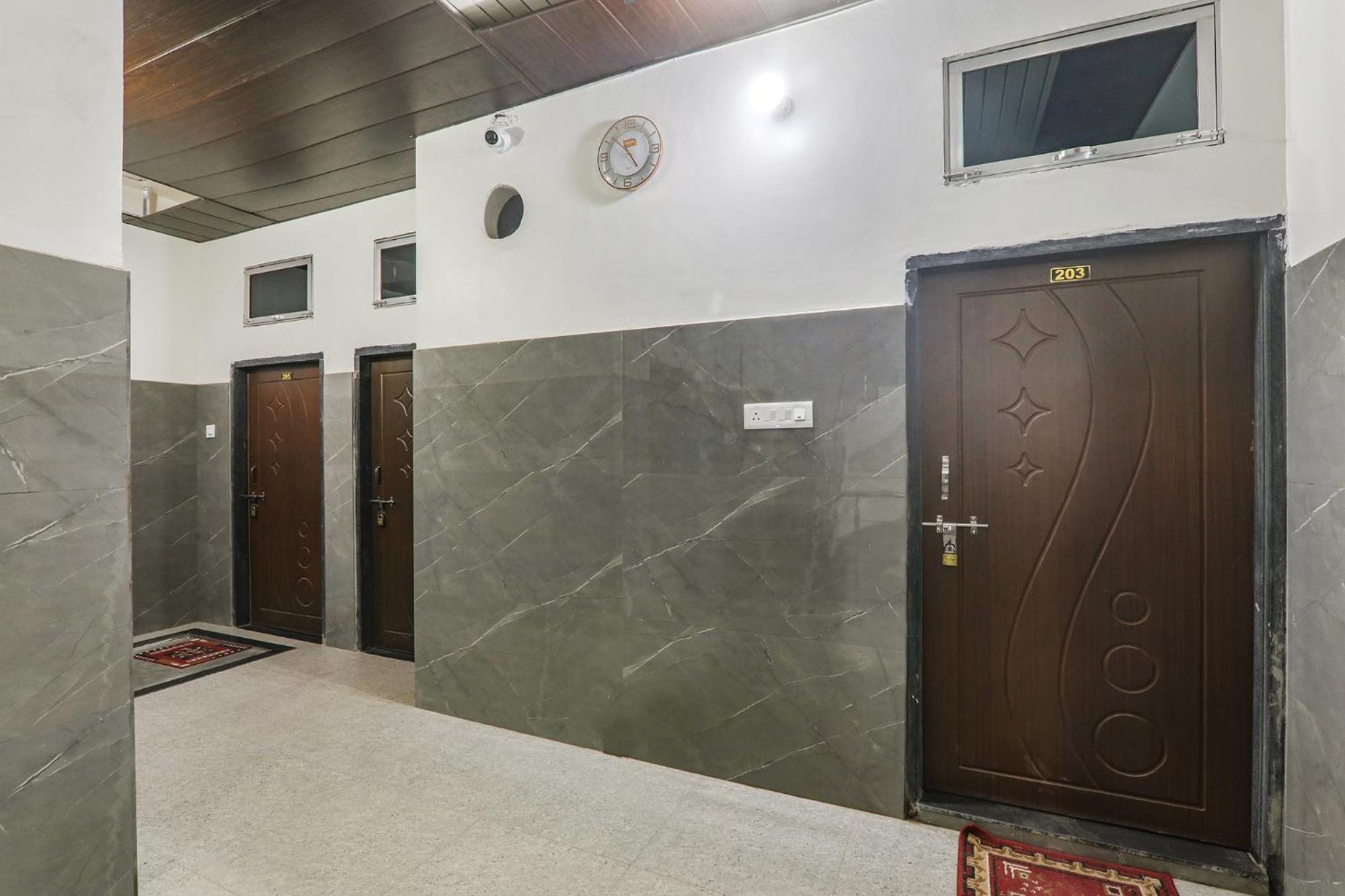 Fabexpress Milan Palace Ayodhya المظهر الخارجي الصورة